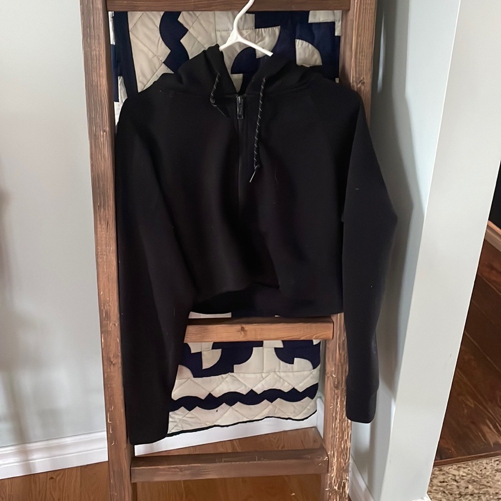 Black cropped zip up cropped hoodie
